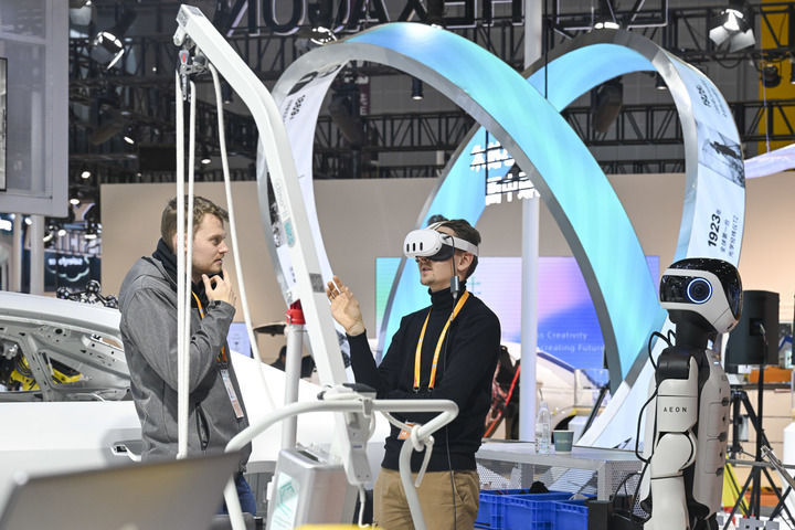 声动进博:从科技之声体验未来生活 声动进博:从科技之声体验未来生活