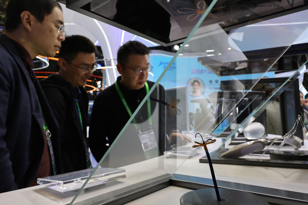 进博Walk|各路品牌齐上阵 首发首秀亮点多 进博Walk|各路品牌齐上阵 首发首秀亮点多