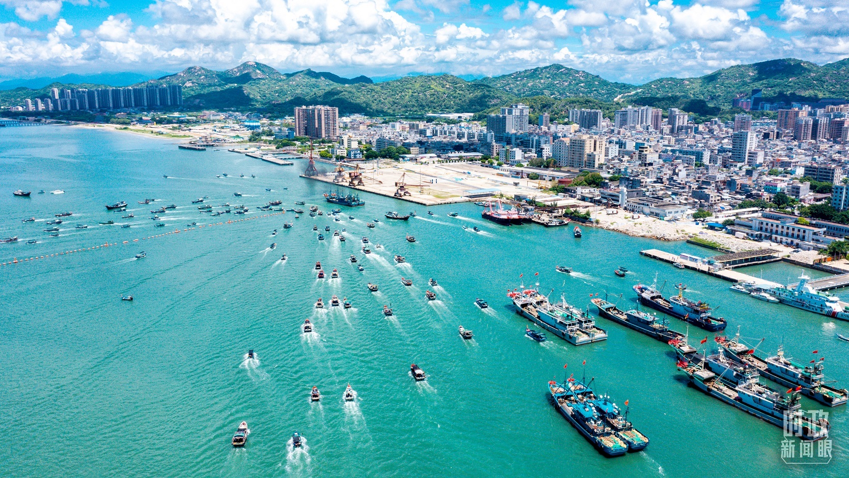 时政新闻眼丨“十五五”如何走在前、作示范、挑大梁?习近平为广东发展作出战略指引