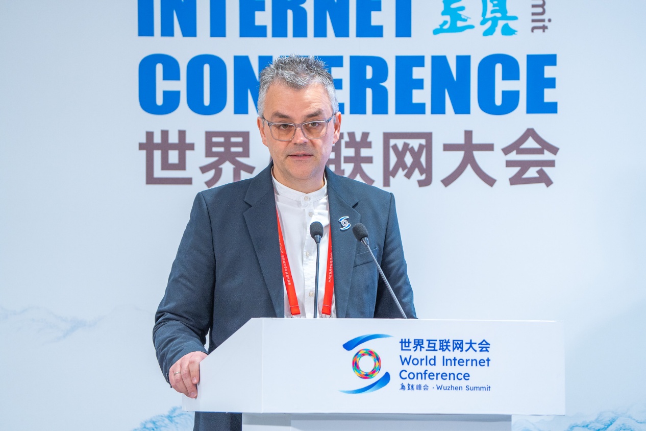 工业遗产如何保护?科斯塔斯·尼库:构建AI驱动的绿色能源中心 工业遗产如何保护?科斯塔斯·尼库:构建AI驱动的绿色能源中心