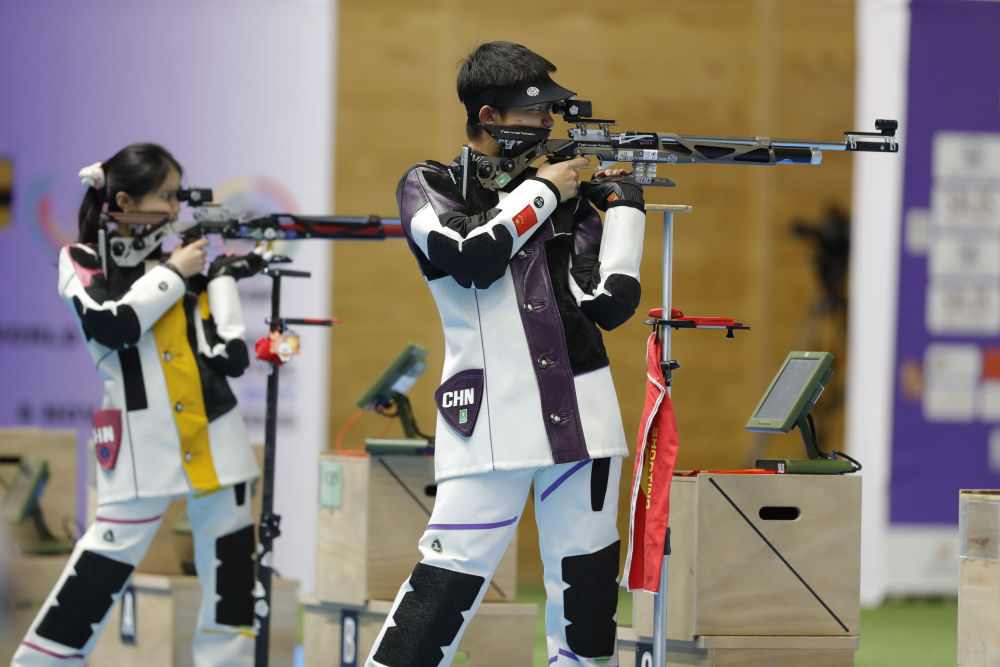 射击世锦赛10米气步枪混团中国队包揽金银
