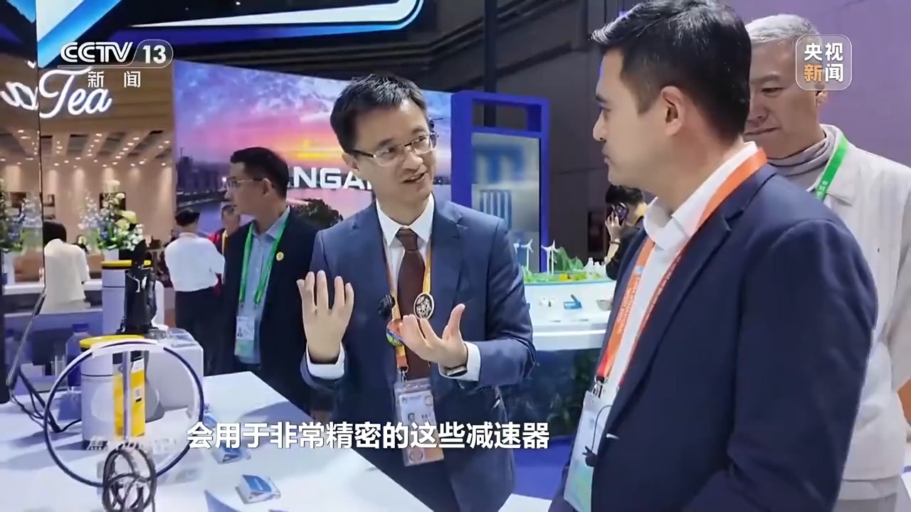 从“世界好物”到“全球商机” 进博八年交出亮眼“成绩单”