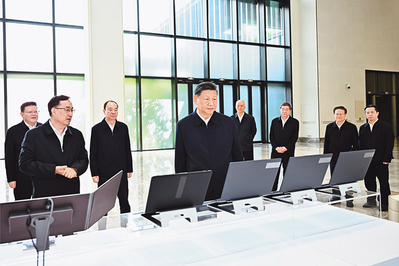 习近平:因地制宜发展新质生产力