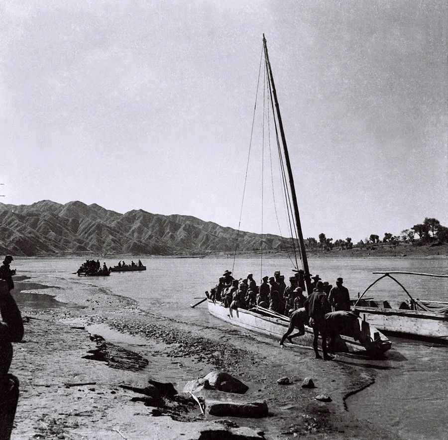 理响中国·烽火丹心丨一寸底片 一寸山河