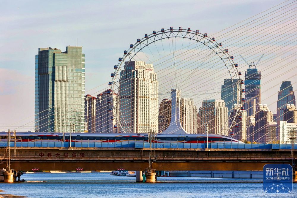 前10月全国铁路发送旅客39.5亿人次 创历史同期新高 前10月全国铁路发送旅客39.5亿人次 创历史同期新高