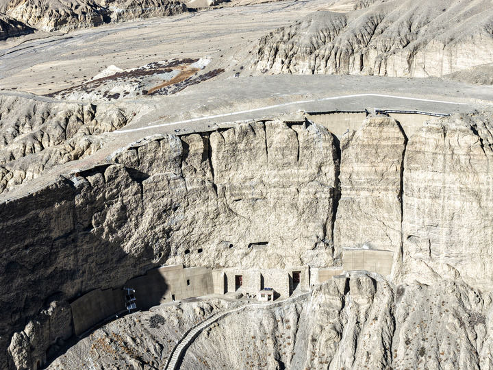 “守护时光,然后向未来传递”——西藏阿里“皮央和东嘎遗址”的石窟守护人