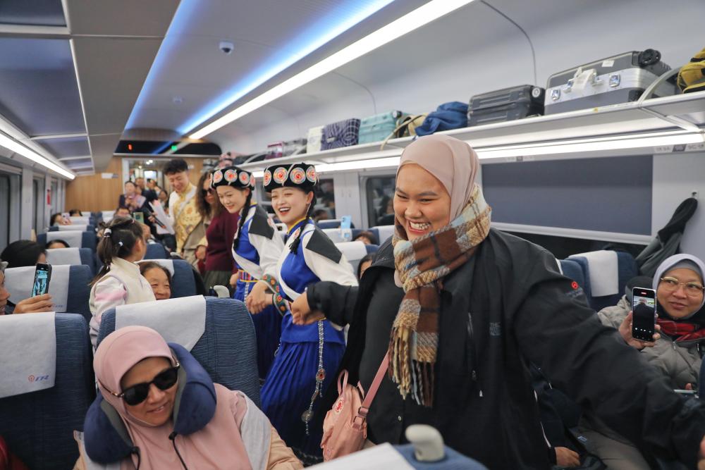 十五五规划@你|一条“云岭天路”串起的幸福密码 十五五规划@你|一条“云岭天路”串起的幸福密码