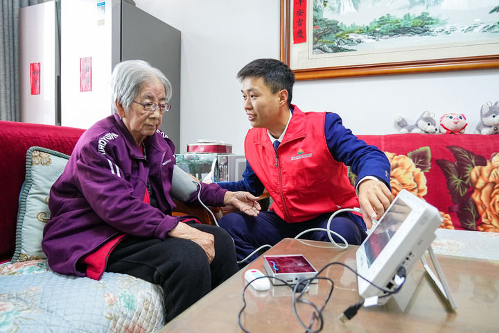 人民健康是立国之基——健康中国建设10周年书写新坐标