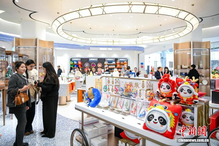 天津首家市内免税店投入运营