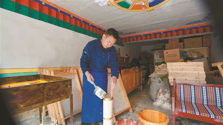 千年技艺焕新生 传承赋能惠民生——记唐加乡直贡嘎秀藏纸 千年技艺焕新生 传承赋能惠民生——记唐加乡直贡嘎秀藏纸