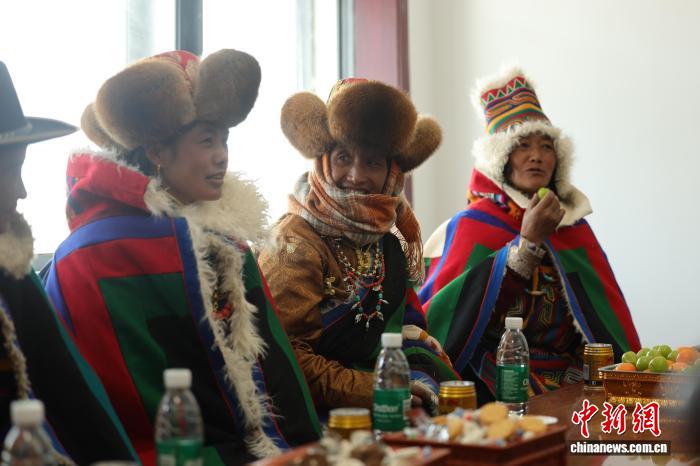 高原新居暖民心：西藏改则县茶措村开启宜居宜业新生活