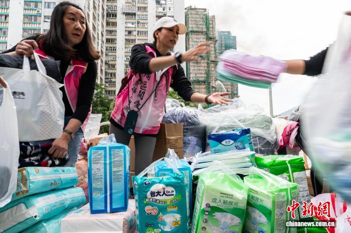 香江观澜：八方聚力援香江 同心守望渡难关