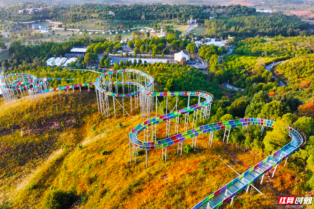 “链”上湖南 “湘”创未来丨湘赣边界崛起“三日游”目的地,花湖谷这样把山水变“流量” 122.jpg