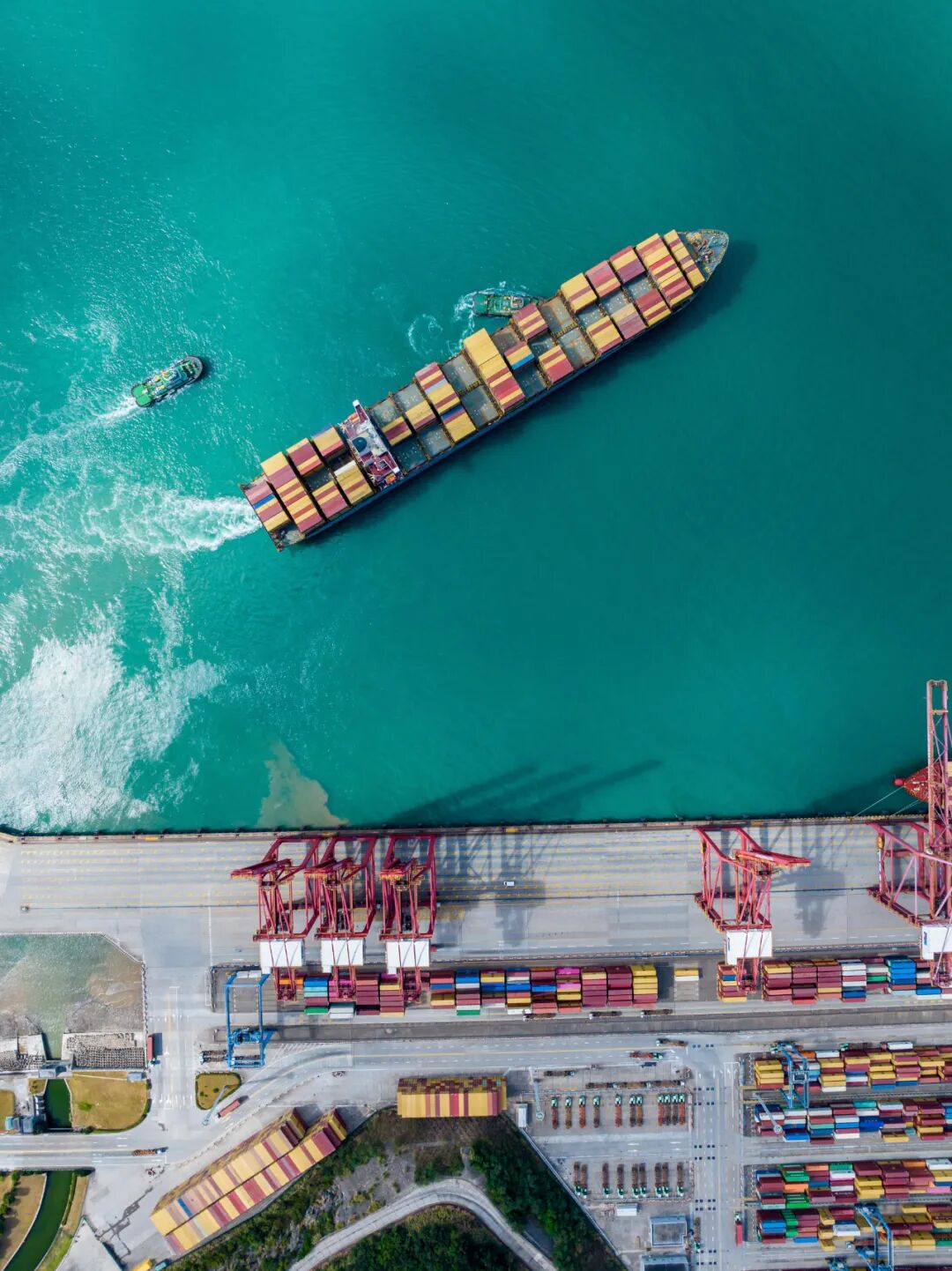 港口年集装箱吞吐量突破4000万箱，是什么概念？