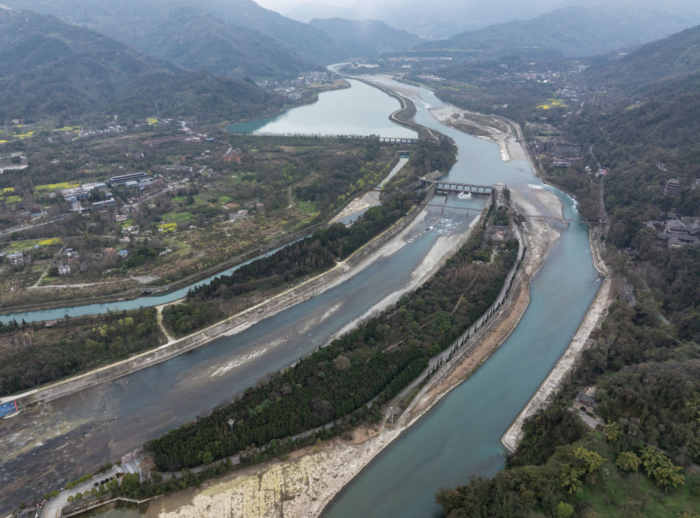 新闻多一点｜都江堰：千年水利工程守护天府安澜