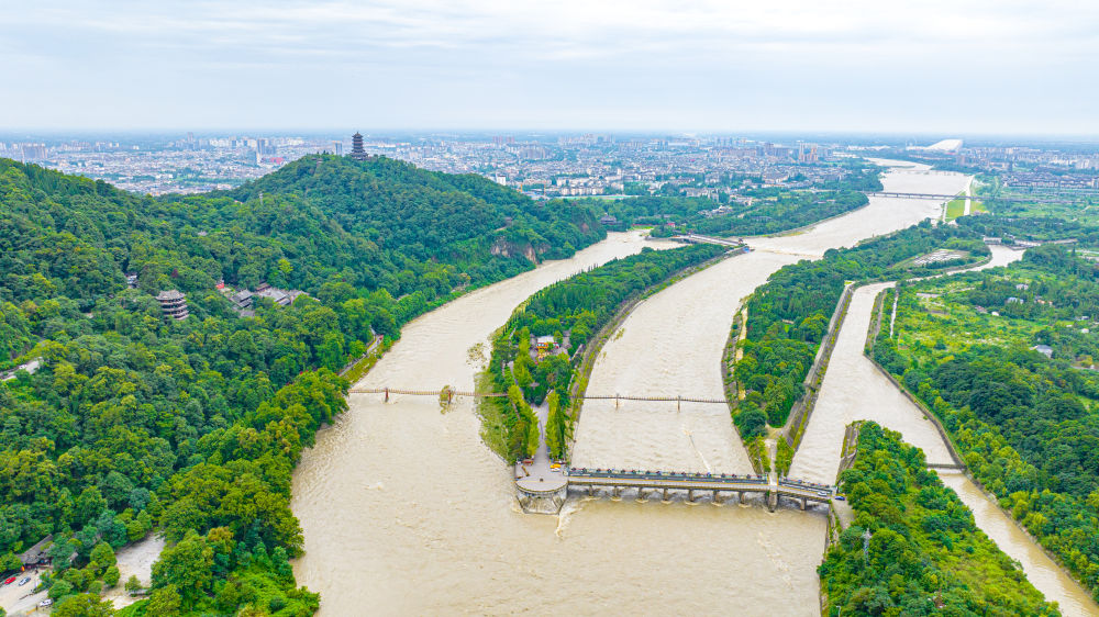 新闻多一点｜都江堰：千年水利工程守护天府安澜