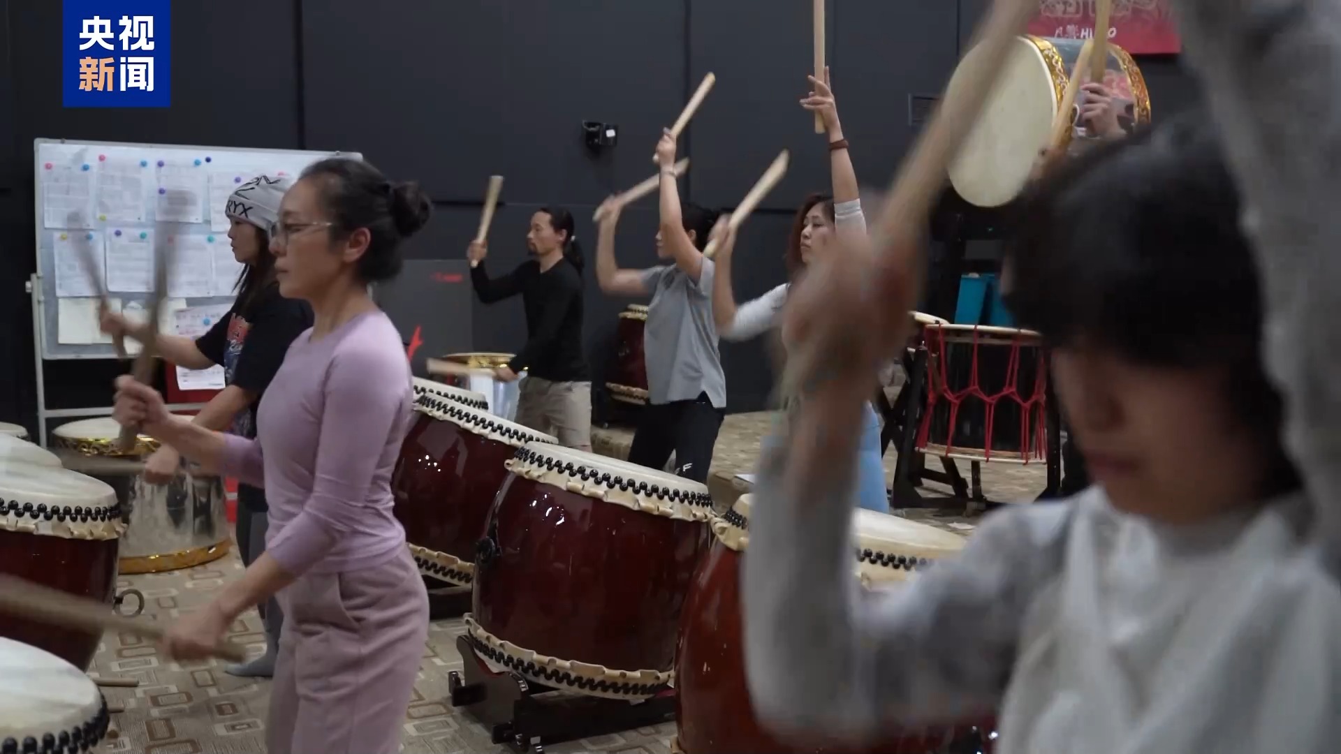 解锁身边消费新场景 2025你的消费习惯“更新”了吗?