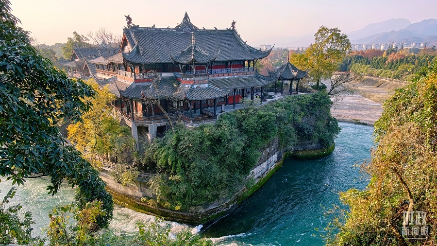 时政新闻眼丨从中法元首会晤的四个“特殊”,读懂大国相处之道