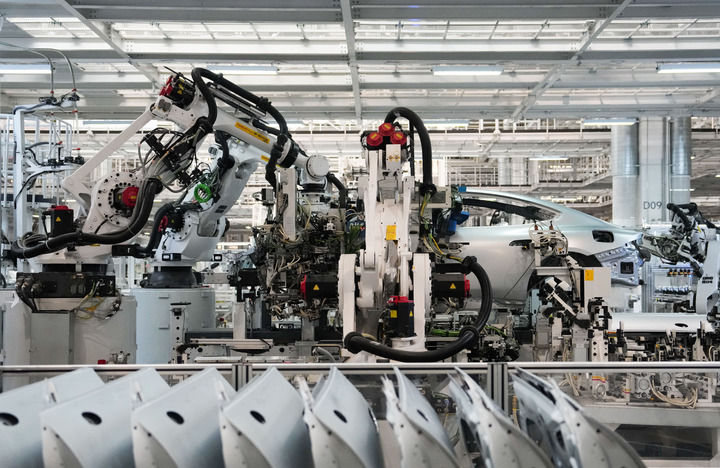 2025中国经济回眸丨攀高逐“新” “质”胜未来——新质生产力发展一线见闻