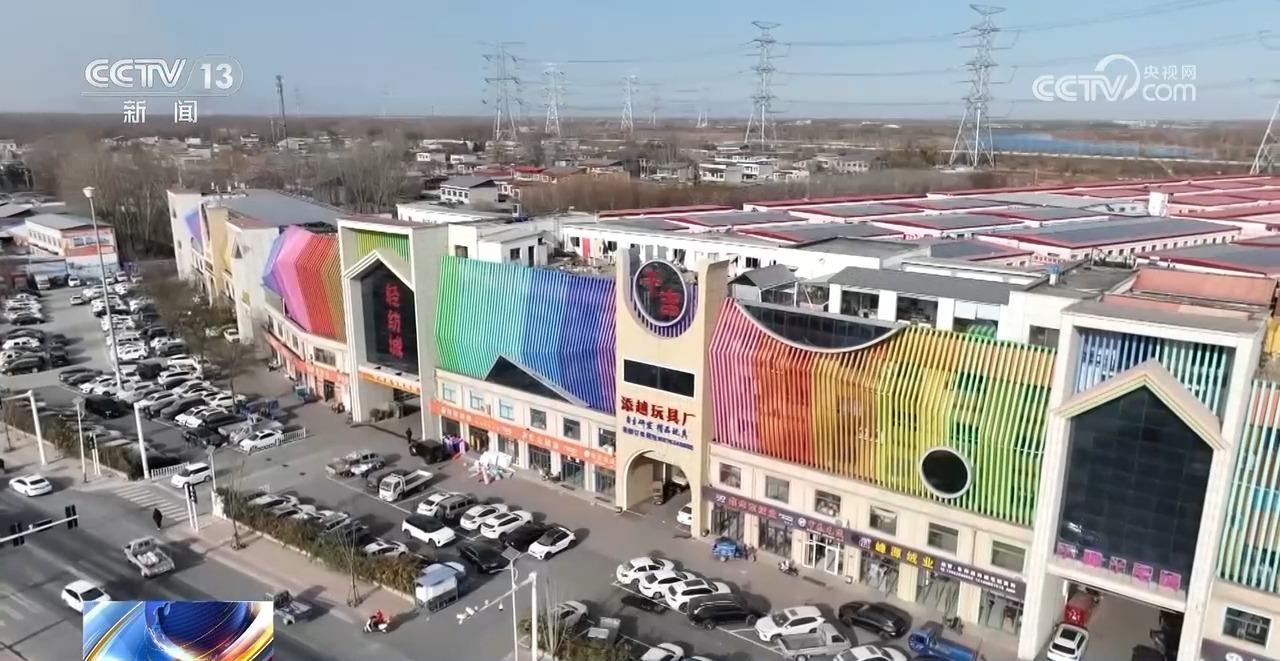 会聊天、能学习、有记忆……AI玩具“玩”出新赛道