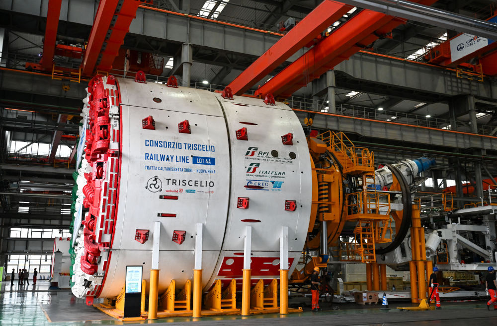 从“试验田”到“增长极” 自贸试验区创新潮涌向未来！