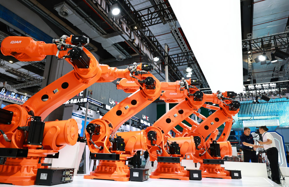 习近平总书记引领中国经济收官“十四五”擘画新蓝图