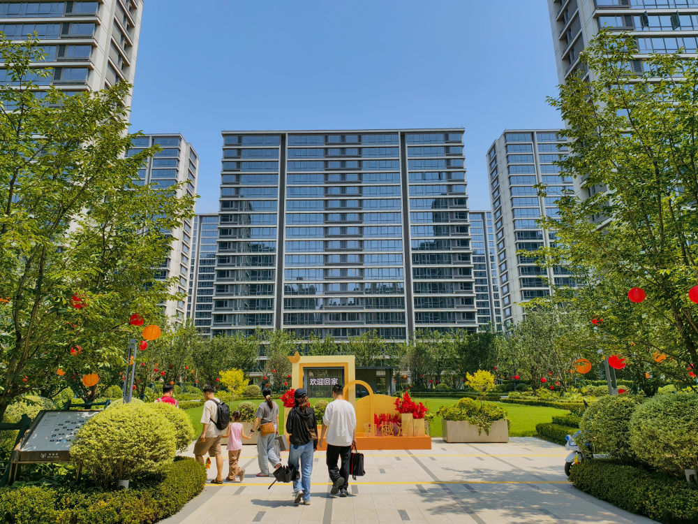 2025中国经济回眸｜筑牢发展安全根基 守住风险防控底线——解码中国经济稳健前行的底气