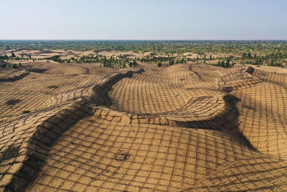 步调一致绘蓝图 因地制宜启新篇——多省份“十五五”规划建议观察