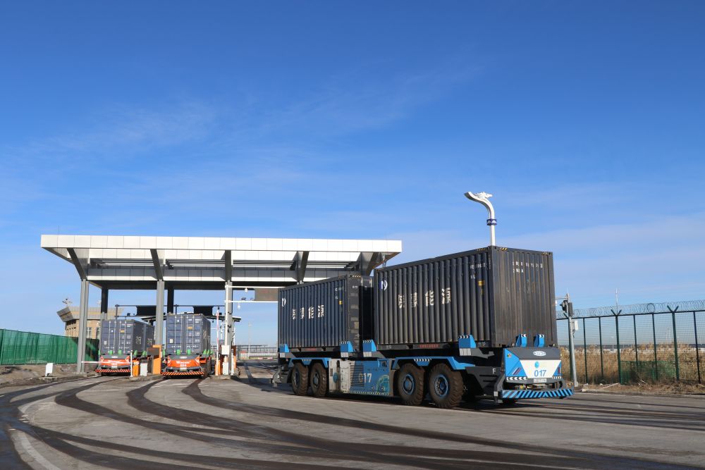 从海关数据看经济活力:货运量破亿吨 北疆陆路口岸涌动开放新活力 从海关数据看经济活力:货运量破亿吨 北疆陆路口岸涌动开放新活力