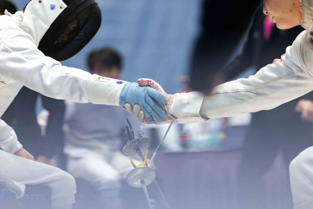 轮椅上的“剑客” 轮椅上的“剑客”