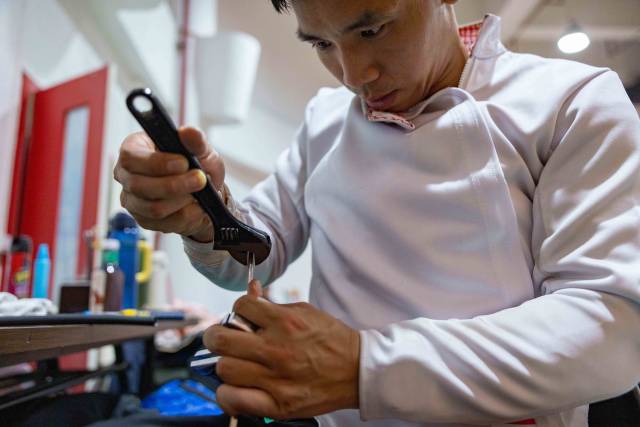 轮椅上的“剑客” 轮椅上的“剑客”