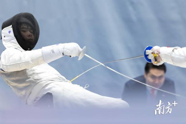 轮椅上的“剑客” 轮椅上的“剑客”