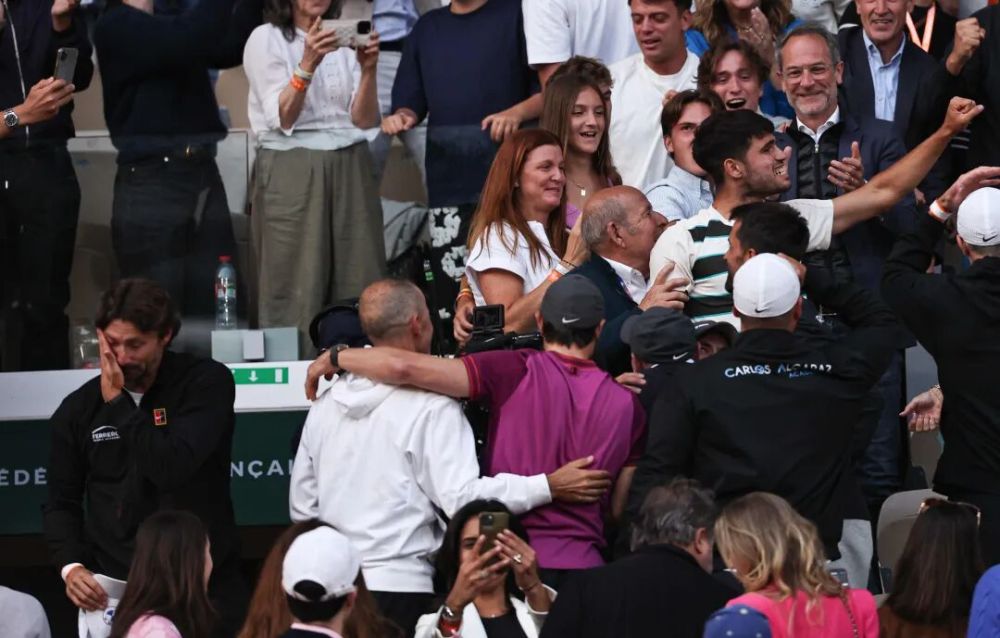 哪张照片，能定义你的2025年？先看看他们的答案