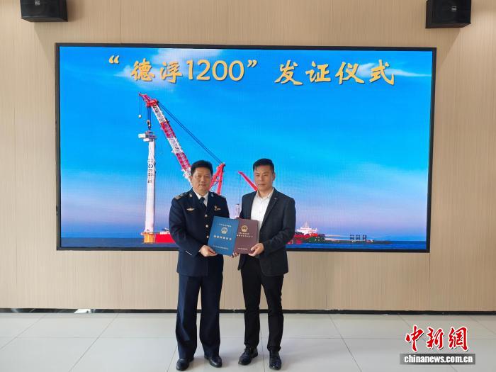 海南封关首日见闻:第一批国际船舶落户“中国洋浦港”