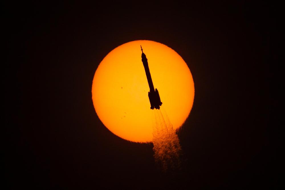 新华社出图·年度记忆丨这些照片，每一张都写满了家国情怀