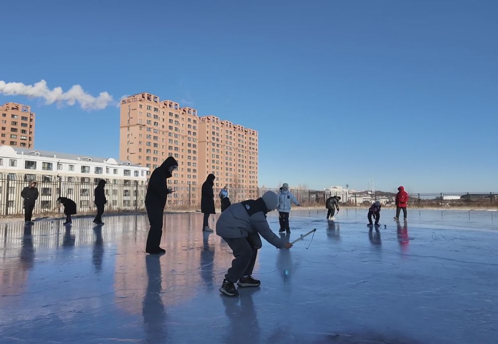 追光｜这一周，冰雪“燃”动校园