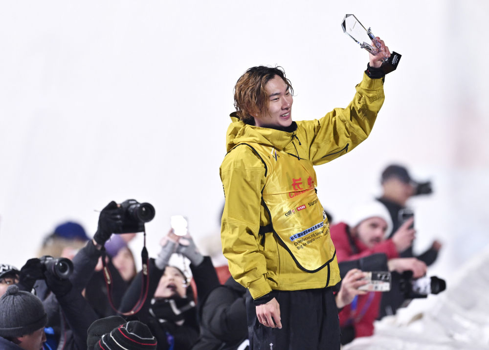 飞扬2025｜这片冰雪，燃动着中国体育的荣耀与热度