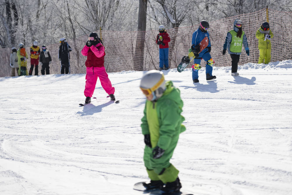 飞扬2025｜这片冰雪，燃动着中国体育的荣耀与热度