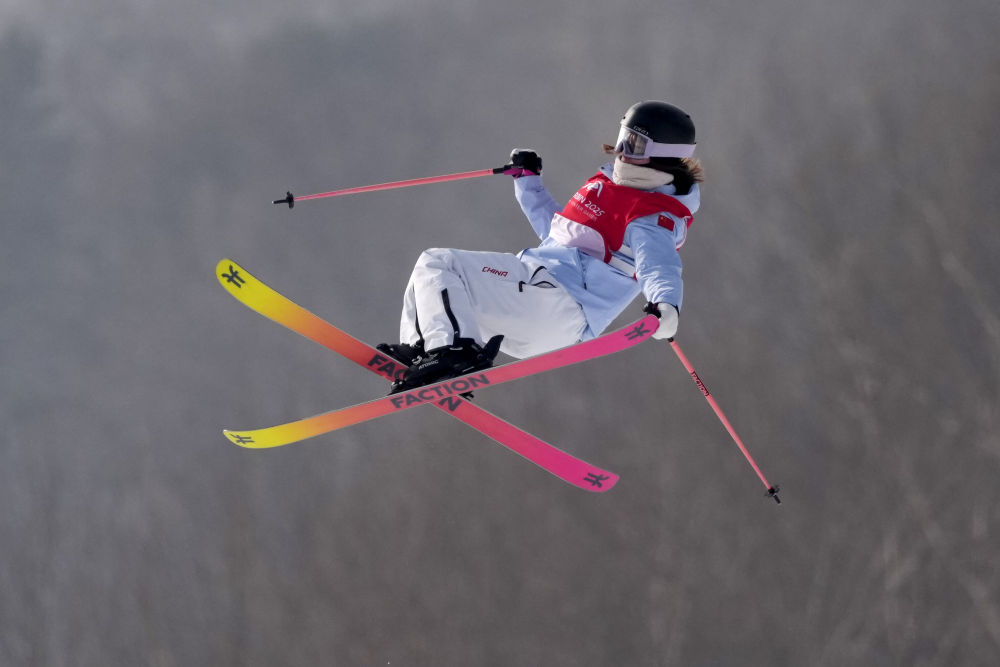 飞扬2025｜这片冰雪，燃动着中国体育的荣耀与热度