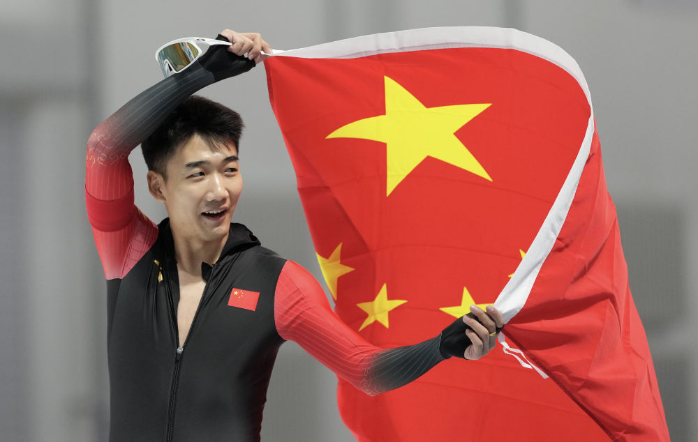 飞扬2025｜这片冰雪，燃动着中国体育的荣耀与热度