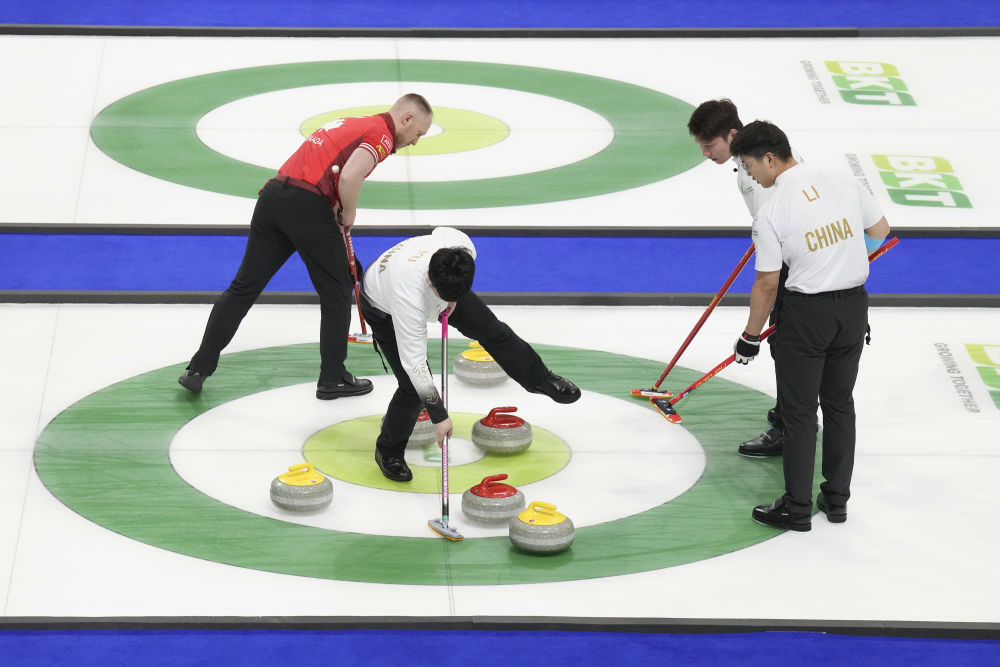 飞扬2025｜这片冰雪，燃动着中国体育的荣耀与热度