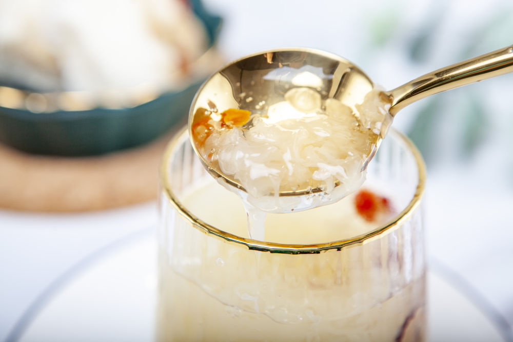 中国经济样本观察·“镇”了不起｜你餐桌上的银耳，近六成产自这个小镇