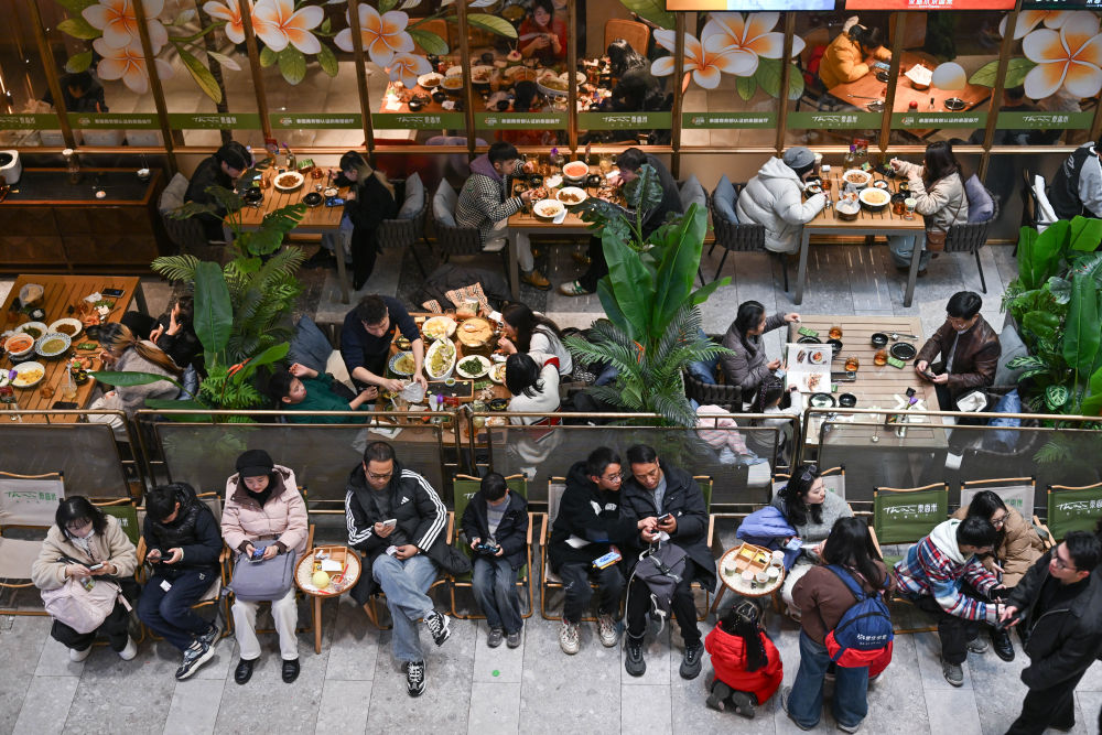 消费与体验双提升 重庆“假日经济”活力持续释放