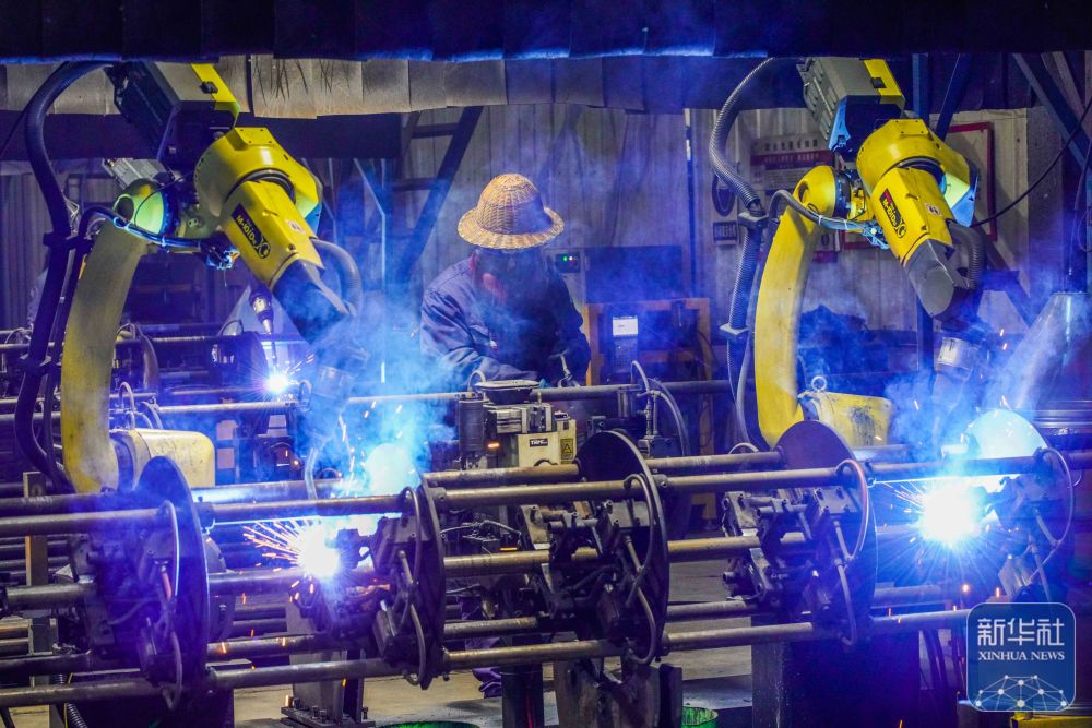 赶制订单忙生产 力争新年“开门红”