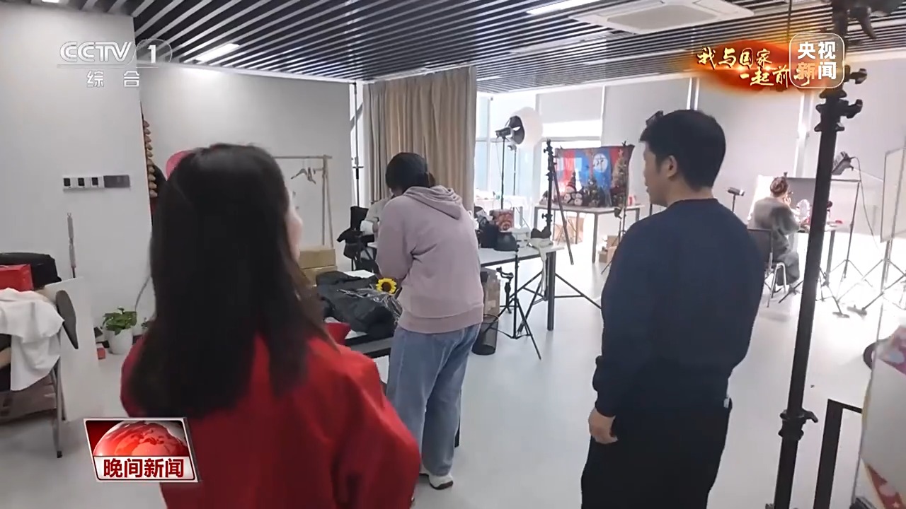 我与国家一起前行丨他用500元开启20亿元外贸创业路