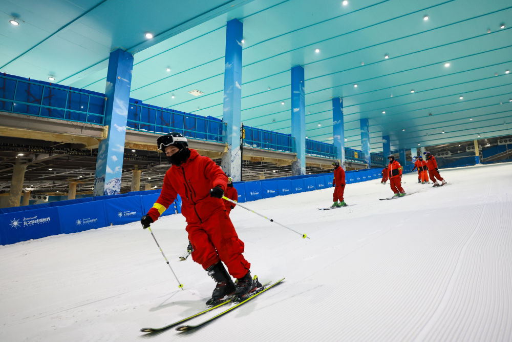 “冷”赛道激发“热”活力——浙江冰雪经济一线观察