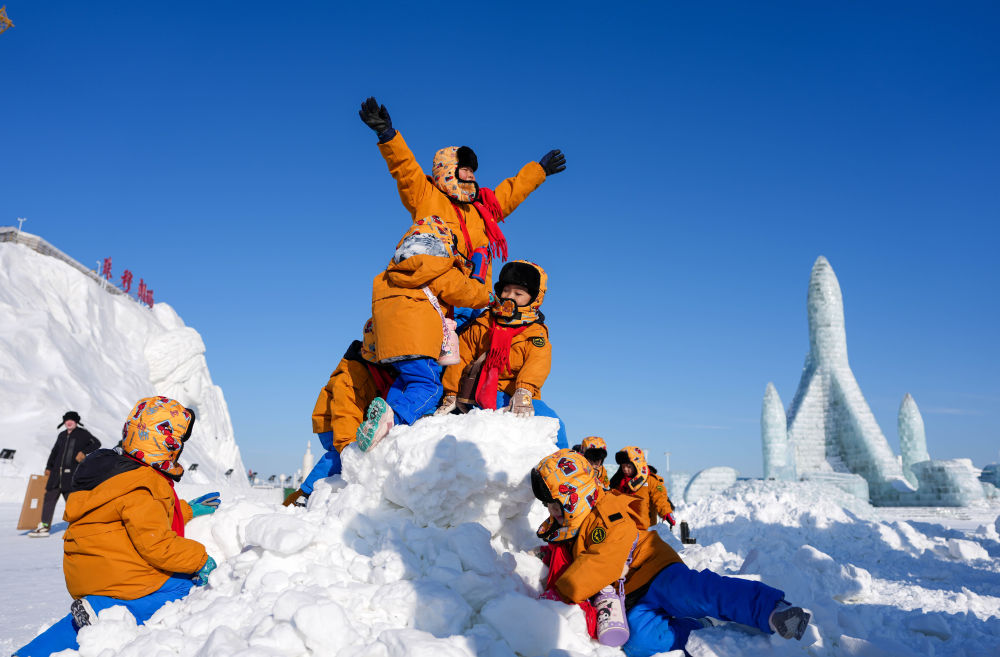 踏雪飞腾，共赴春天