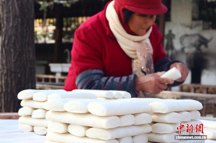 鱼米之乡打糕忙 浙江嘉兴“糕”奏新春序曲
