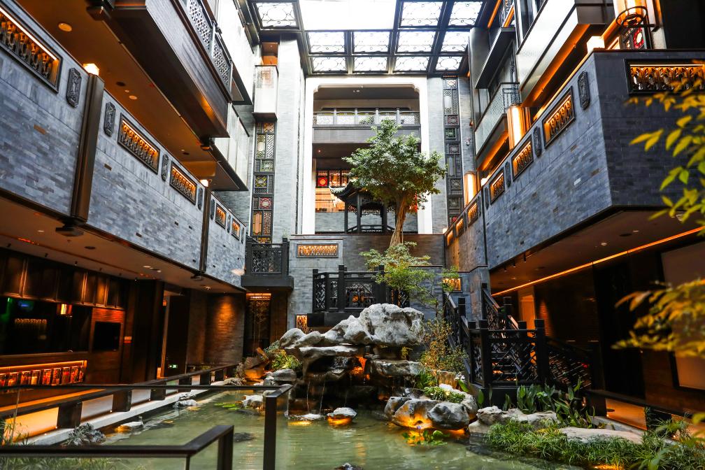 解码人文经济新动能丨寻味!老字号做出“新”味道