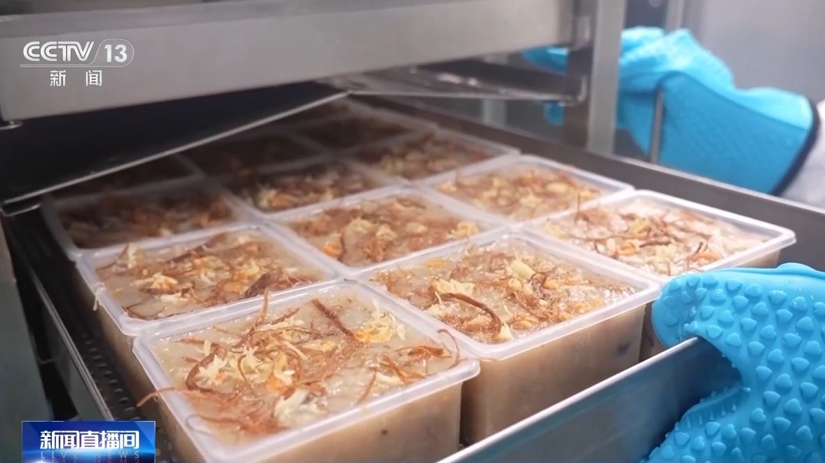 年货“涌进来”,中国味“走出去” 解锁春节消费的双向活力